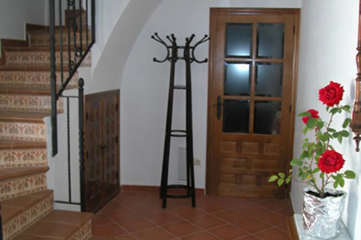 Room 13 of 21