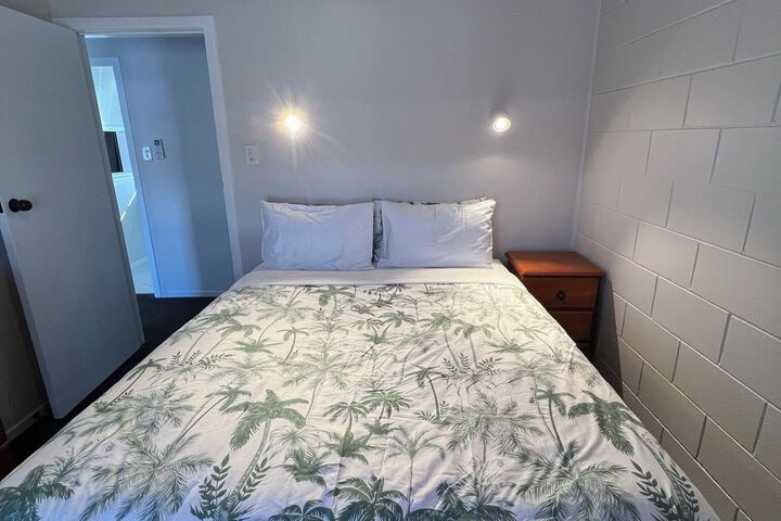 Room 28 of 36