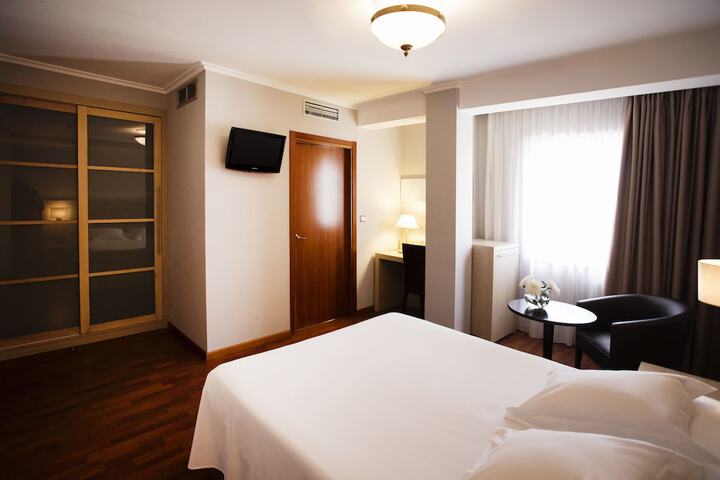 Room 15 of 58
