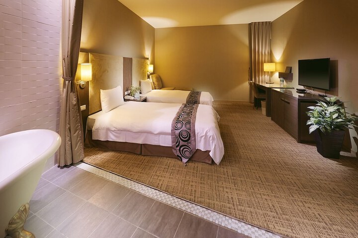 Room 16 of 45