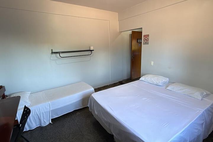 Room 2 of 88