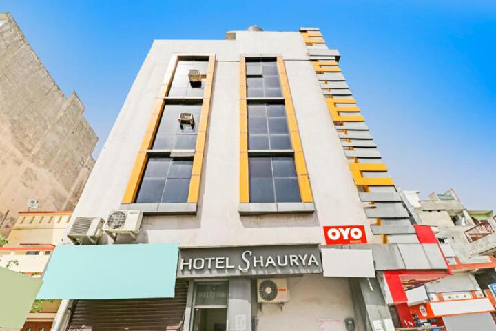 OYO Flagship Hotel Shaurya