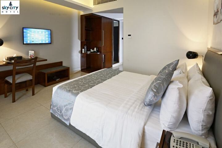 Room 4 of 58