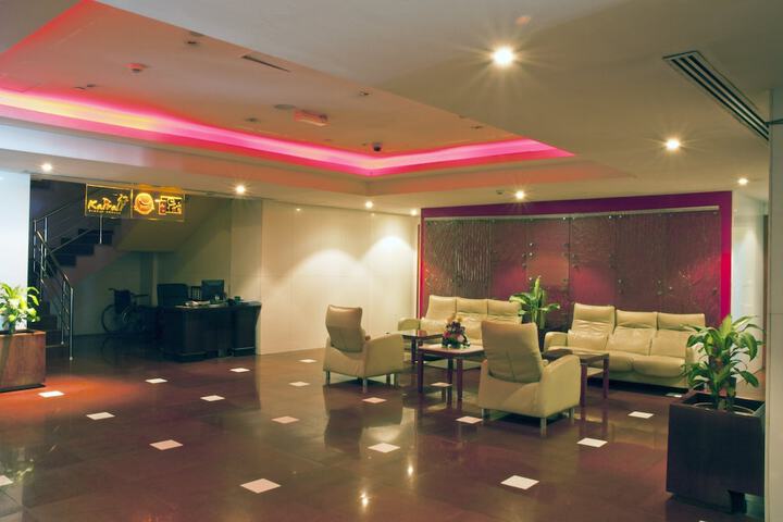 Guest Lobby