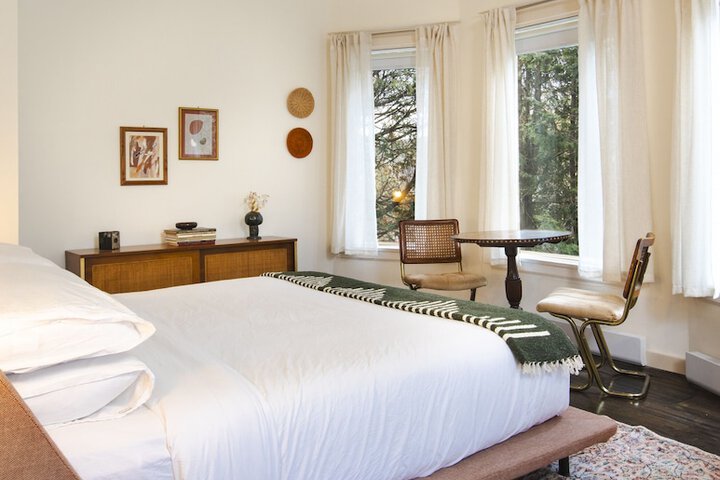 1 King Bed (30 of 65)