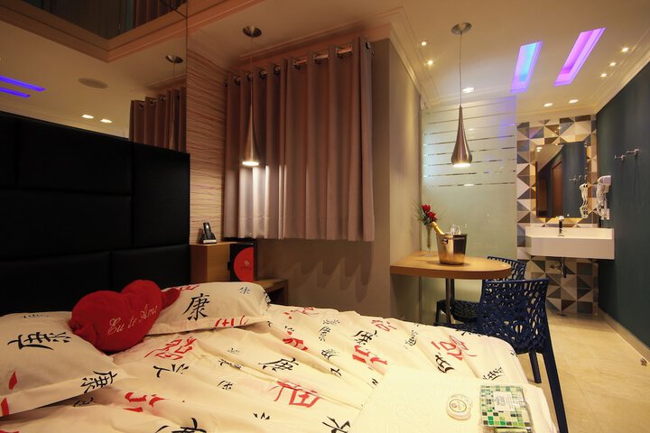 Room 20 of 62
