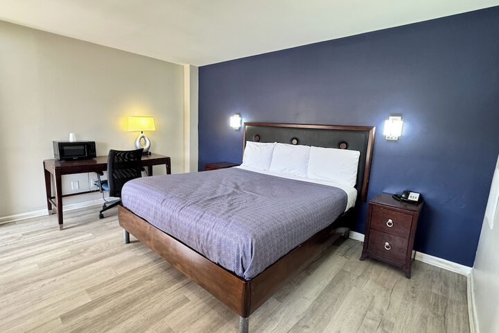 Room 9 of 31