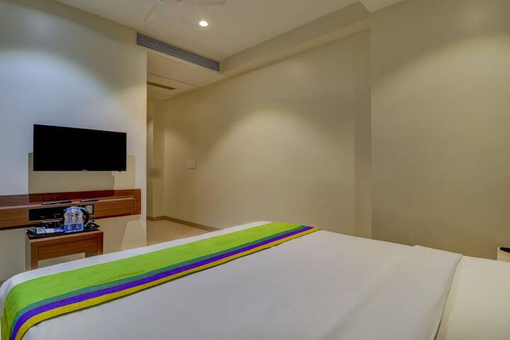 Room 18 of 40