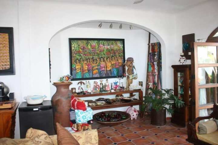 Room 5 of 62
