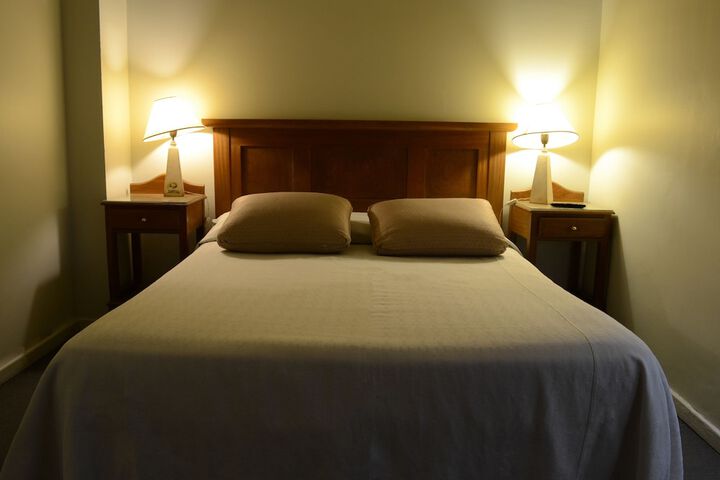 Room 9 of 49