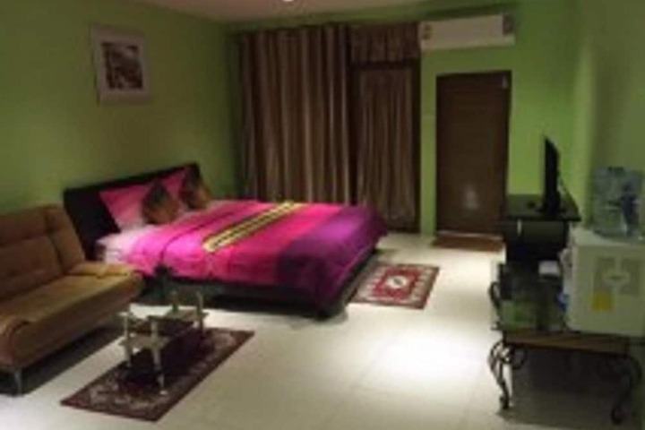 Room 15 of 24
