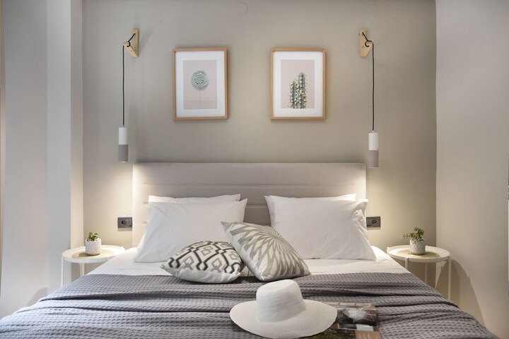 Room 6 of 20