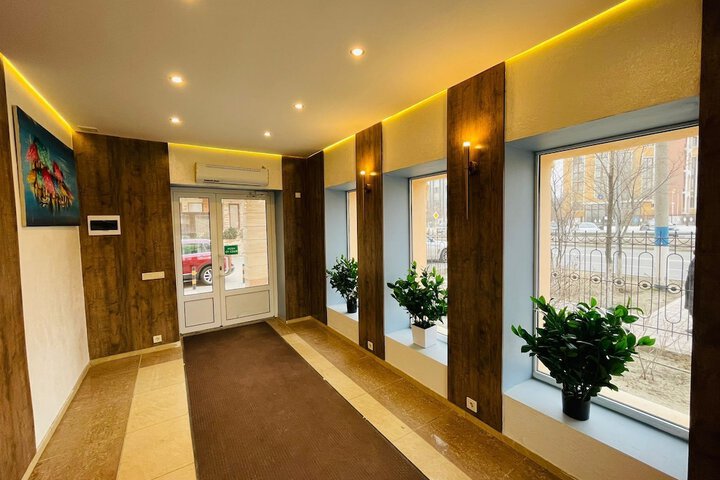 Ballroom/Hall 100 of 106