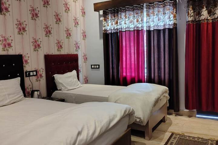 Room 7 of 22