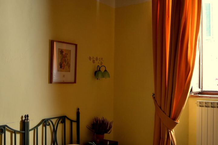 Room 6 of 56