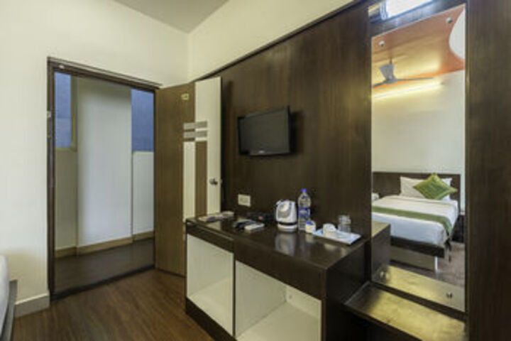Room 18 of 22