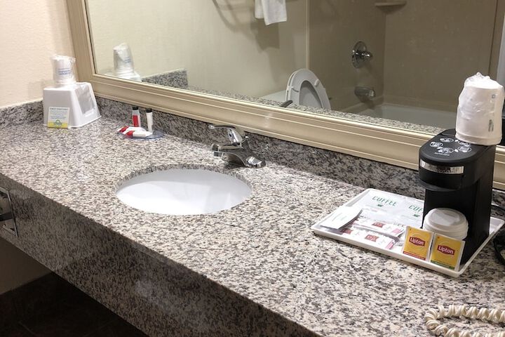 Bathroom sink
