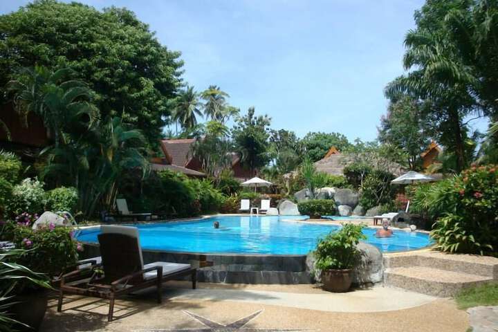 Pool Hotel