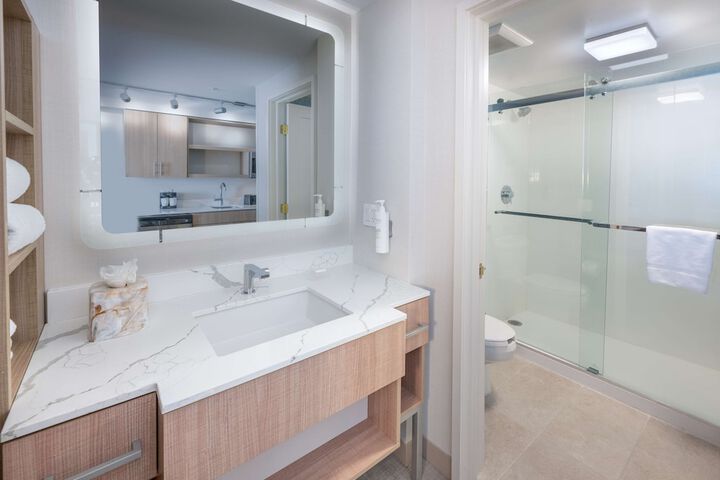 Bathroom shower