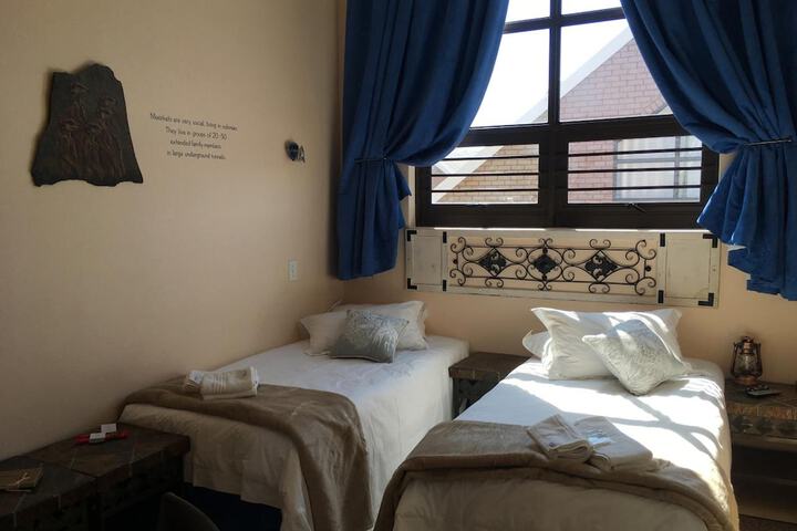 Room 7 of 34