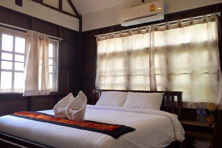 Room 34 of 62