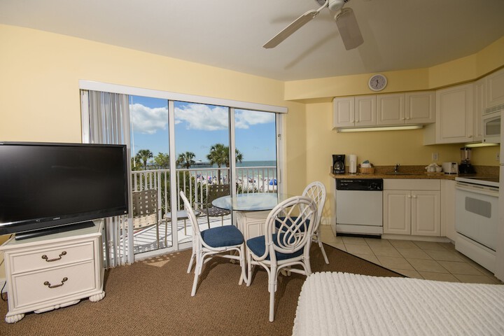 Room 43 of 229