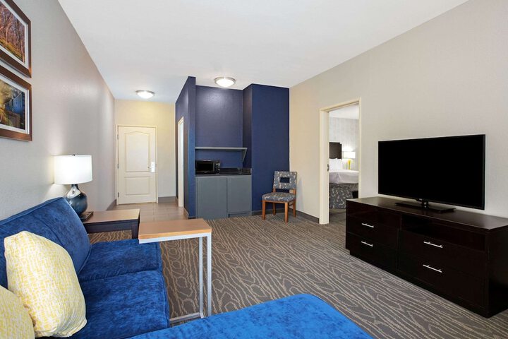 Room 12 of 31