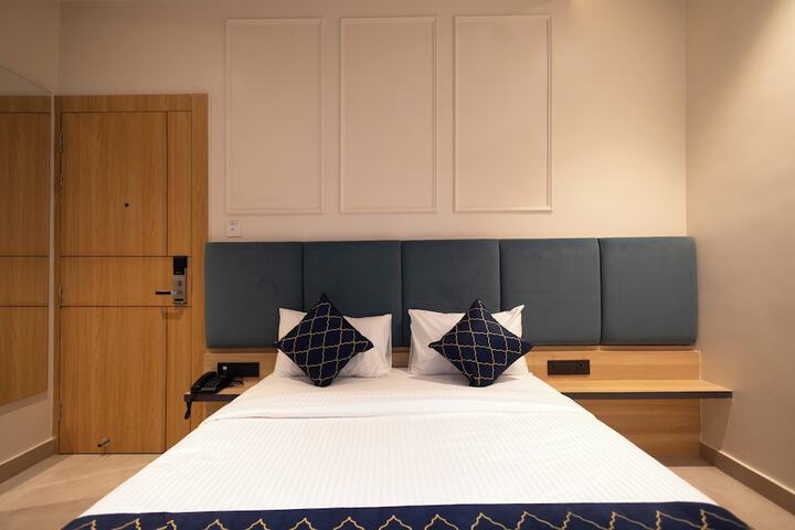 Room 34 of 48