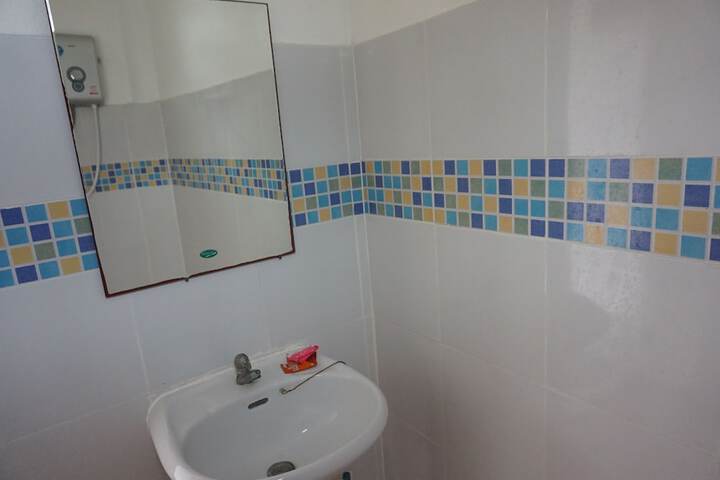 Room 20 of 37