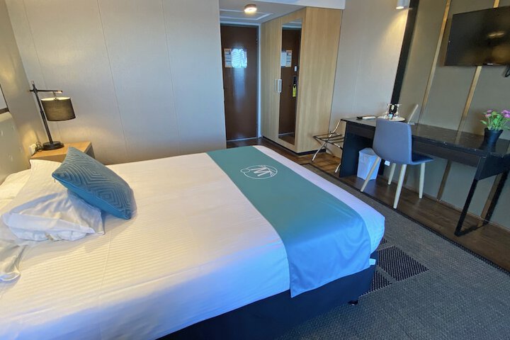 Room 12 of 43