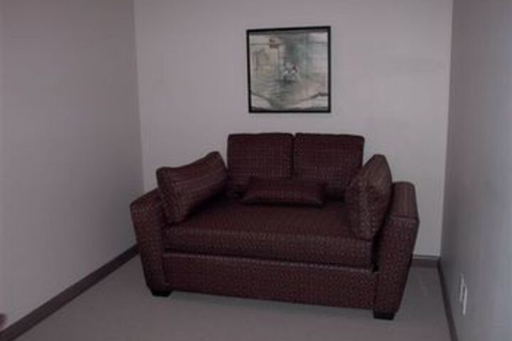 Room 9 of 10