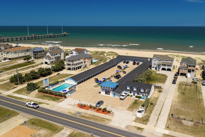 Dolphin Oceanfront Motel