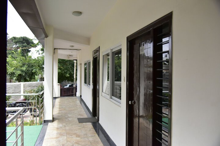 Ballroom/Hall 74 of 92