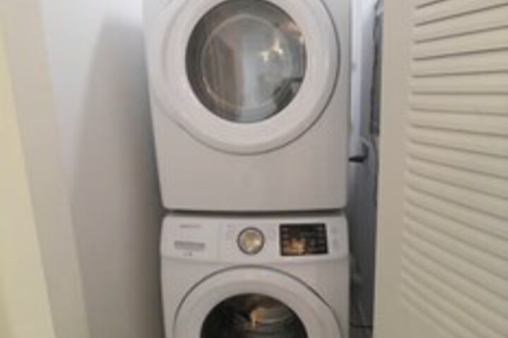 Laundry 15 of 34