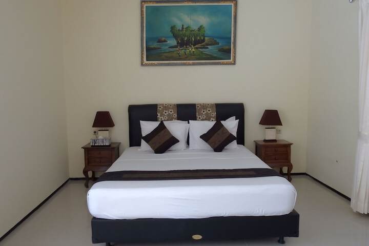 Room 15 of 53