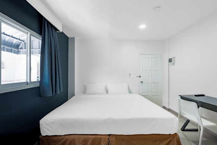 Room 10 of 45
