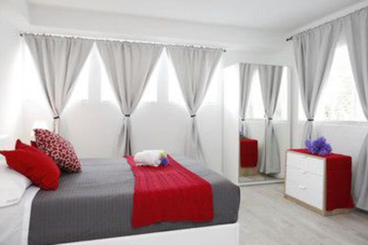 Room 92 of 245