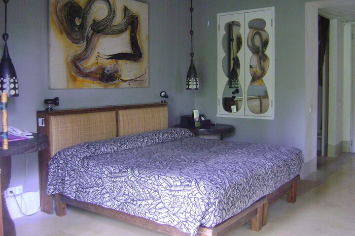 Room 5 of 65