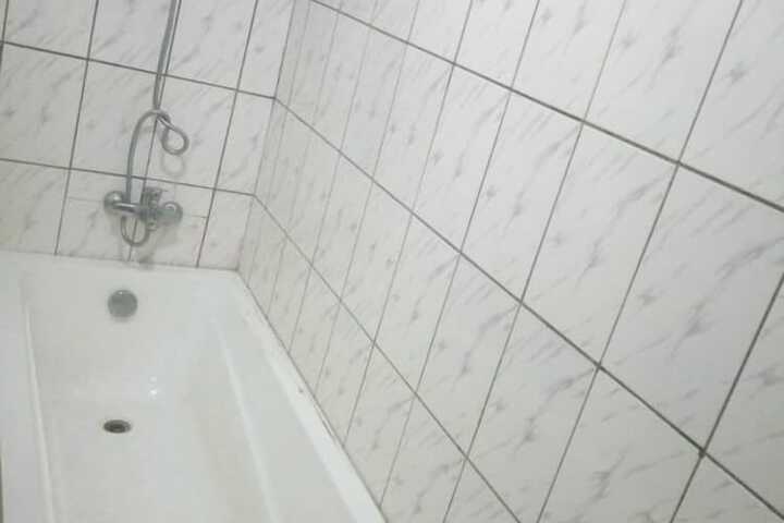 Room 4 of 5