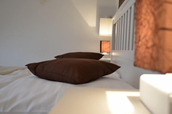 Room 6 of 36