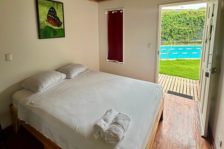 Room 6 of 46