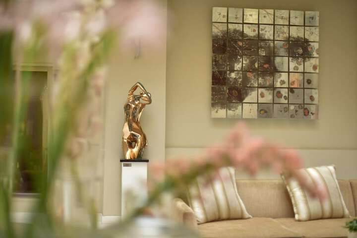 Guest Lobby