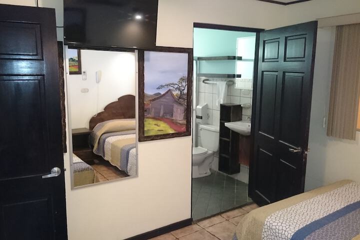Room 8 of 91