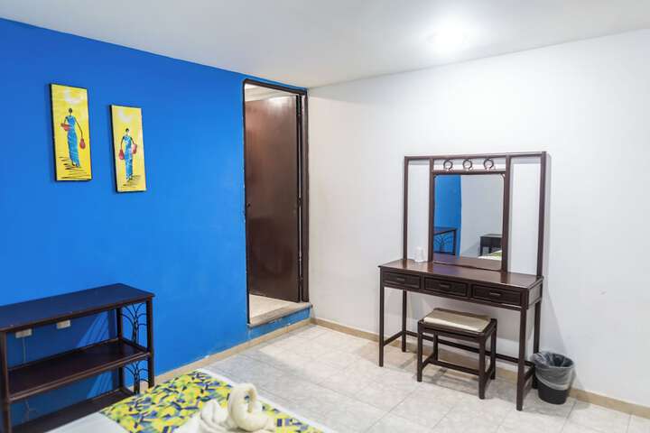 Room 19 of 37