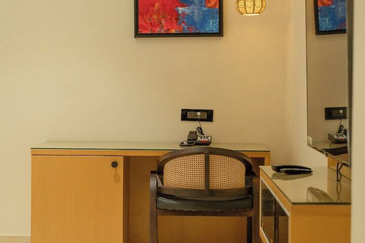 Room 11 of 41