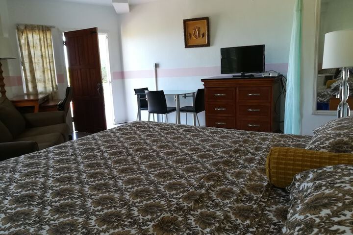 Room 14 of 60