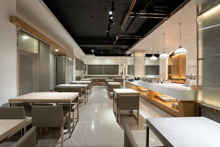Dining 111 of 128