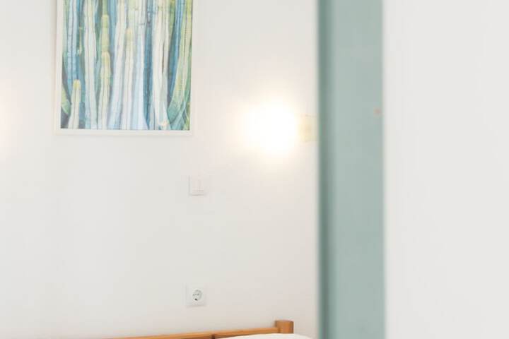 Room 10 of 91