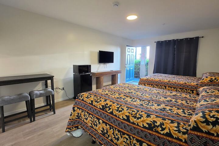 Room 12 of 30