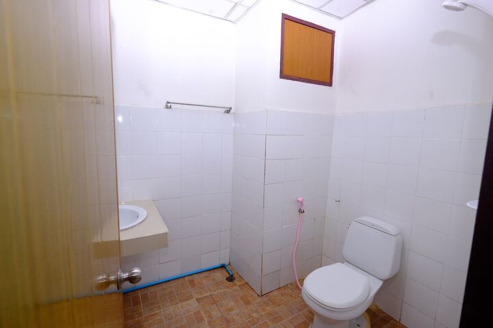 Room 18 of 39